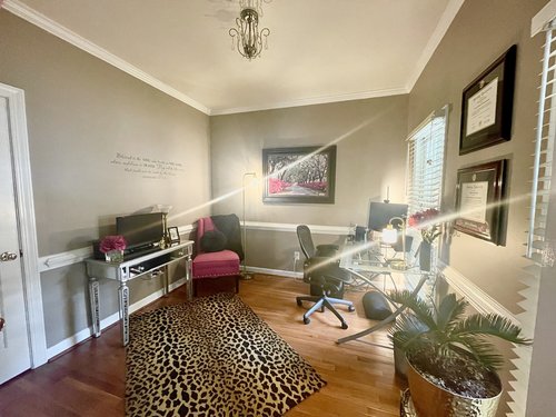 Tips-for-Creating-a-Healthy-and-Inspiring-Workspace-My-Home-Office-Tour HartDesignCo